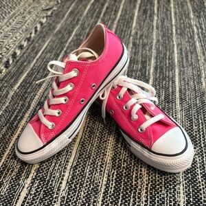 Pink Low-Top Converse *Never Worn*